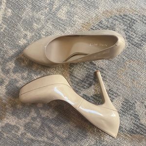 Women’s Nine West heels/pumps